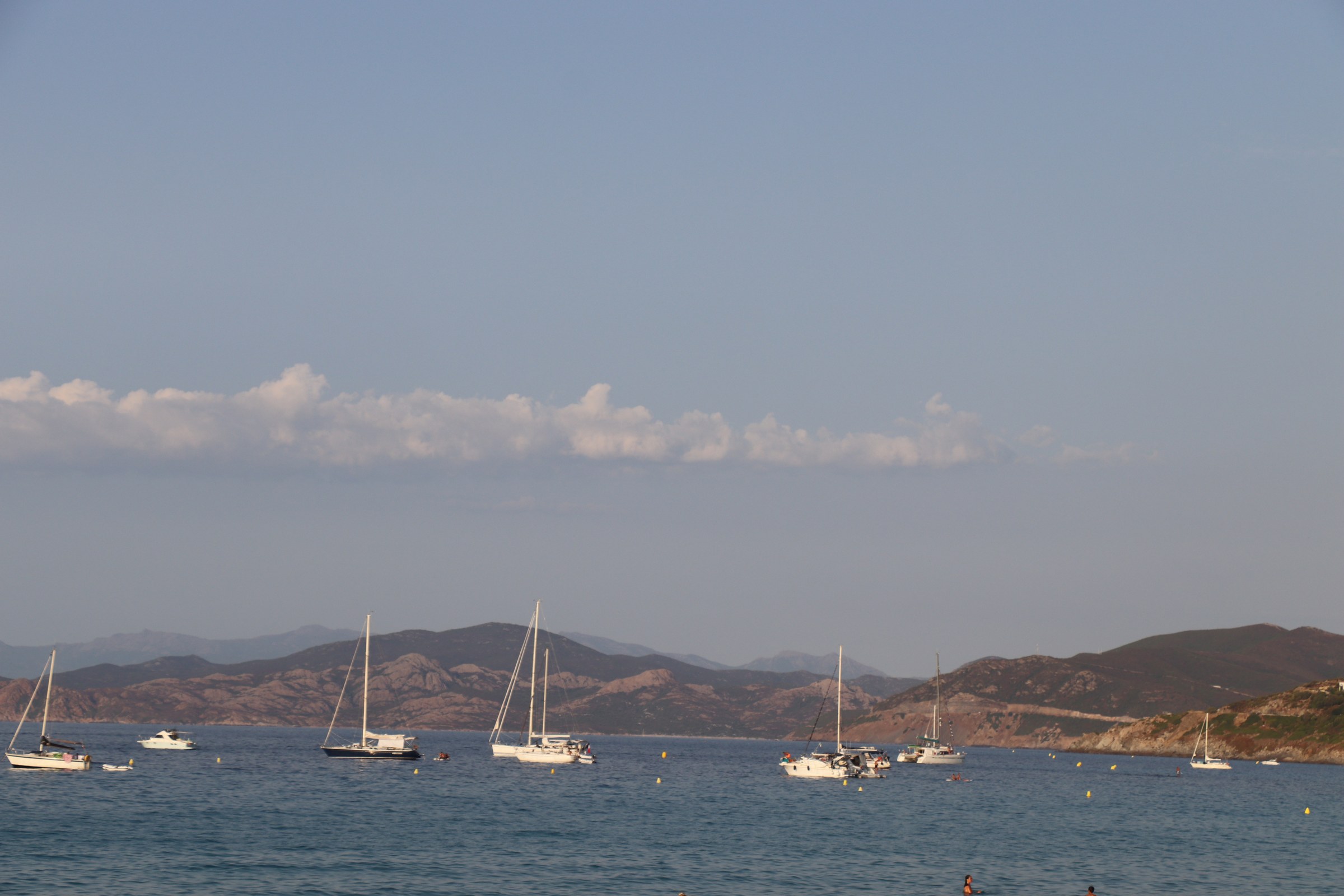 Een rustige baai bij Corsica